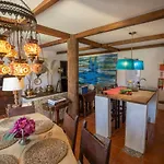 House Babylon With Kitchenette And Garden Guest house 4*