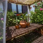 House Babylon With Kitchenette And Garden Guest house Torreira