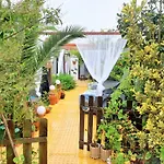 Guest house House Babylon With Kitchenette And Garden
