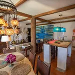 Guest house House Babylon With Kitchenette And Garden