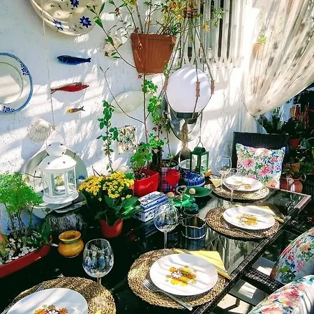 House Babylon With Kitchenette And Garden