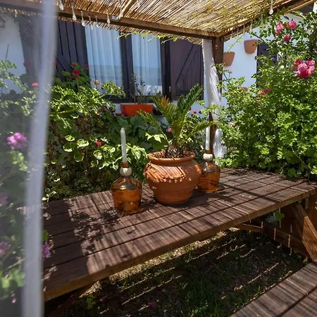 House Babylon With Kitchenette And Garden Pensjonat Torreira
