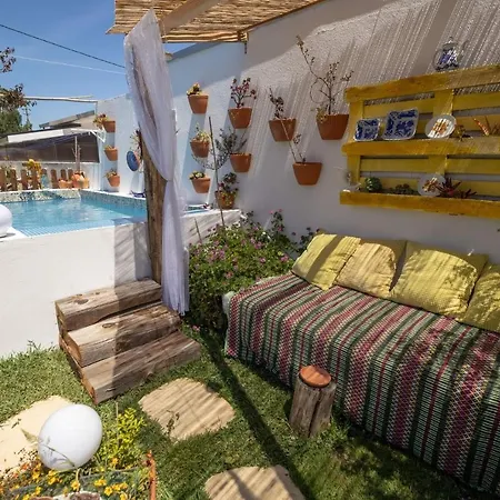 Pensjonat House Babylon With Kitchenette And Garden Torreira