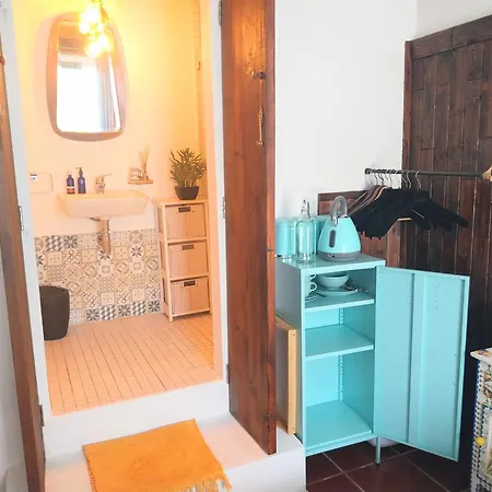 House Babylon With Kitchenette And Garden