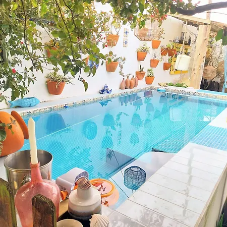 House Babylon With Kitchenette And Garden 4* Torreira