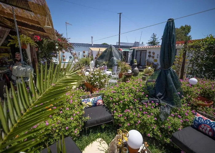 House Babylon With Kitchenette And Garden Torreira