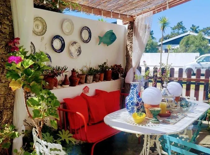 House Babylon With Kitchenette And Garden Affittacamere Torreira